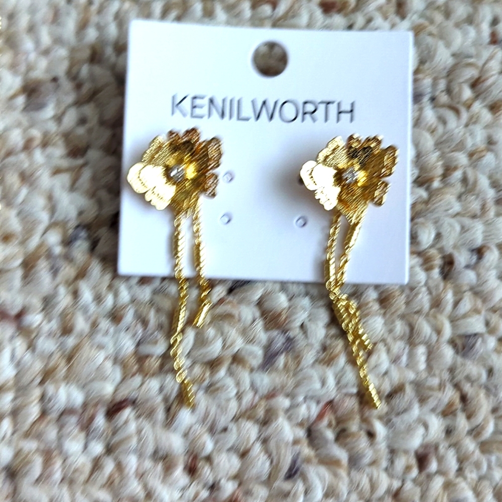 KENILWORTH Gold Filigree Earrings and Necklace set